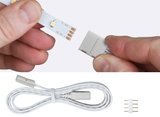 Witte LED-strip verbindingskabel met stekker en 4-pins adapter voor LED-verlichting.