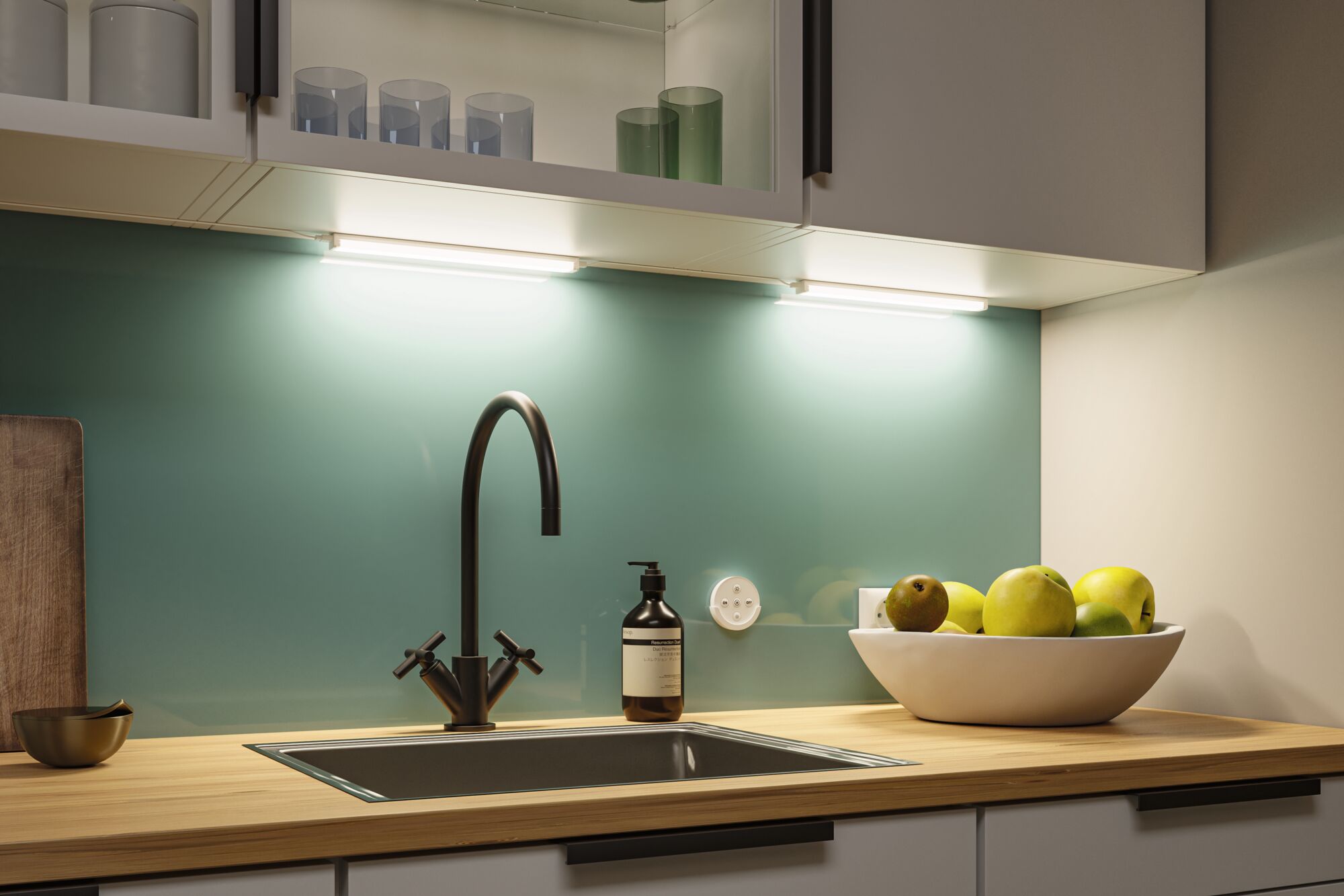 Plan de travail de cuisine moderne avec robinet noir, surface en bois et éclairage LED sous meuble.