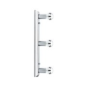 Moderne wandlamp van chroom metaal met drie heldere lampen voor stijlvolle verlichting