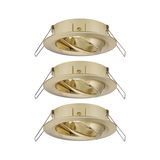 Drie gouden metalen inbouwspots met verstelbare binnenring voor gerichte verlichting
