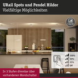 Moderne Küche mit weißen URail Spots und Pendel Hildor in Holzoptik mit dimmbarer Beleuchtung