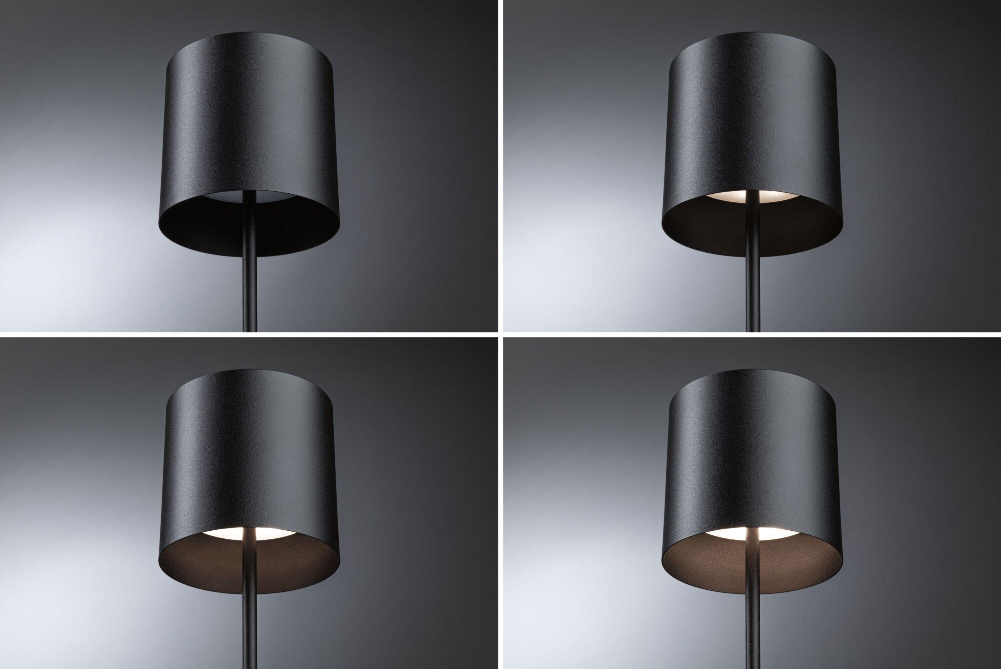 Quatre vues d'une lampe sur pied noire en métal avec abat-jour cylindrique et lumière blanc chaud.