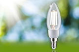 Clear glass LED candle bulb with E14 base for energy-efficient lighting solutions