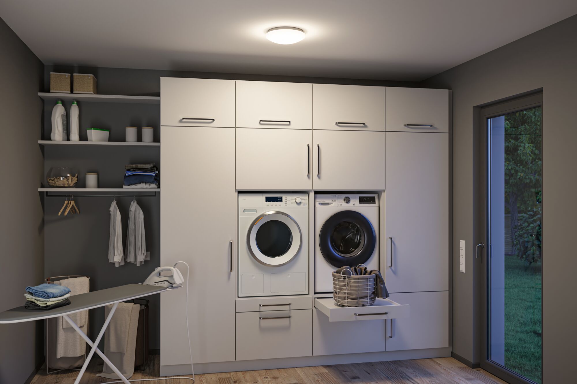 Moderne weiße Einbau-Waschküche mit Waschmaschine, Trockner und integriertem Wäschekorb in Schublade