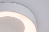 Ronde witte LED-plafondlamp met warm wit licht en modern design voor woonruimtes