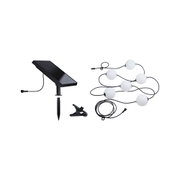 Schwarzes Solarpanel mit weißen LED-Lichterkugeln an schwarzem Kabel für Außenbeleuchtung