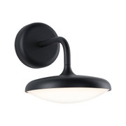 Schwarze Wandlampe aus Metall mit rundem, weißem Diffusor für modernes Wohnambiente