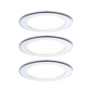 Drei weiße runde LED-Einbauleuchten mit Aluminiumrahmen für energiesparende Raumbeleuchtung