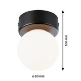 Lille loftlampe med sort metalfod og hvid glasdiffuser Ø 80 mm til opholdsrum