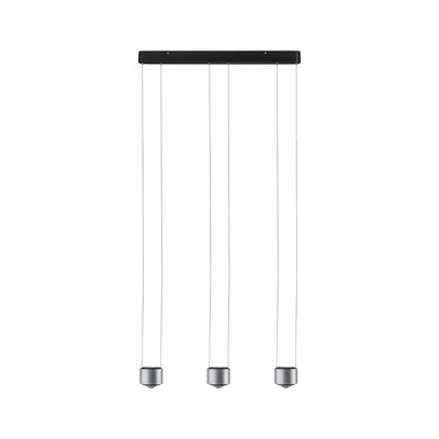 Moderne hanglamp met drie lichtpunten van geborsteld zilverkleurig aluminium voor thuis.