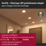 Éclairage LED VariFit encastré avec lumière blanc chaud 3000K pour une pièce lumineuse