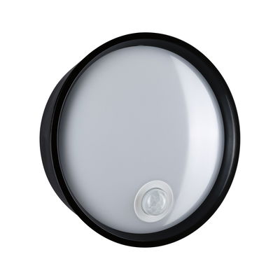 Runde LED-Deckenleuchte mit schwarzem Rahmen und integriertem Bewegungsmelder für energiesparende Beleuchtung