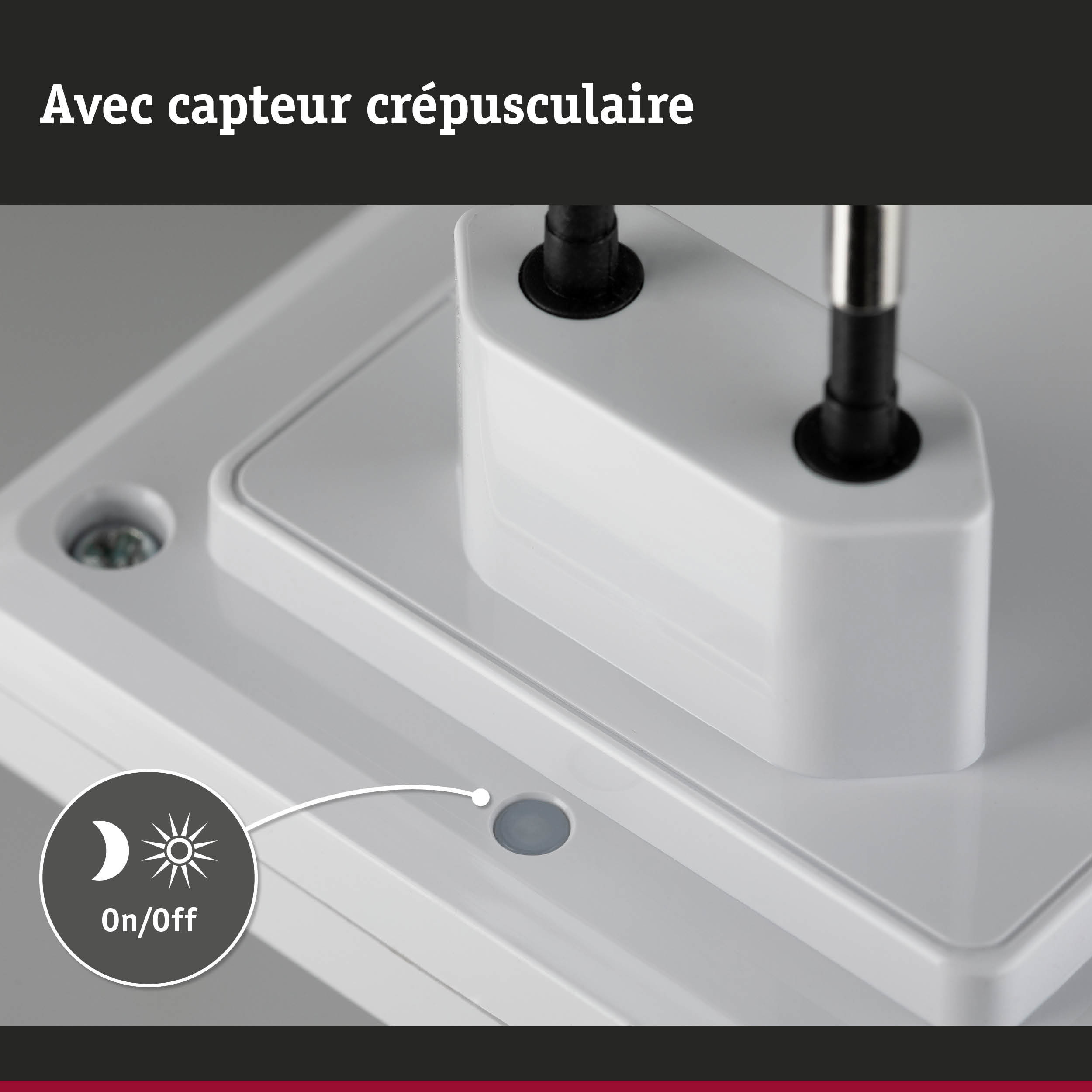 Boîtier en plastique blanc avec capteur crépusculaire pour allumage et extinction automatiques de l'éclairage