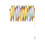 Flexibler LED-Streifen mit warmweißem Licht und weißem Anschlusskabel für vielseitige Beleuchtung.