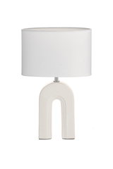 Moderne witte tafellamp met stoffen kap en boogvormige keramische voet voor stijlvolle verlichting