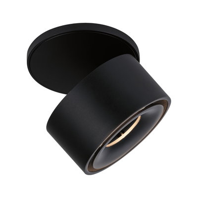 Sort LED-loftlampe i metal med moderne design til fokuseret rumbelysning