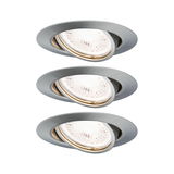 Drei runde Einbaustrahler aus gebürstetem Aluminium in Silber mit LED-Leuchtmittel für Wohnräume.