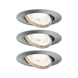 Trois spots encastrés ronds en aluminium brossé argenté avec ampoules LED pour éclairage intérieur.