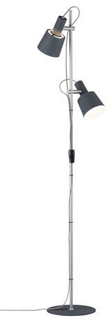 Lampadaire LED avec deux abat-jours métalliques gris réglables et pied argenté pour salon moderne.