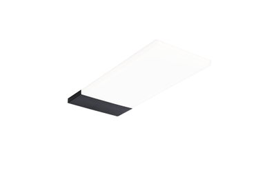 Rektangulært loftlys med hvid diffusor og sort aluminiumsramme, moderne LED-belysning