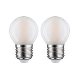 Zwei matte LED-Leuchtmittel mit E27-Fassung in Weiß für energiesparende Beleuchtung