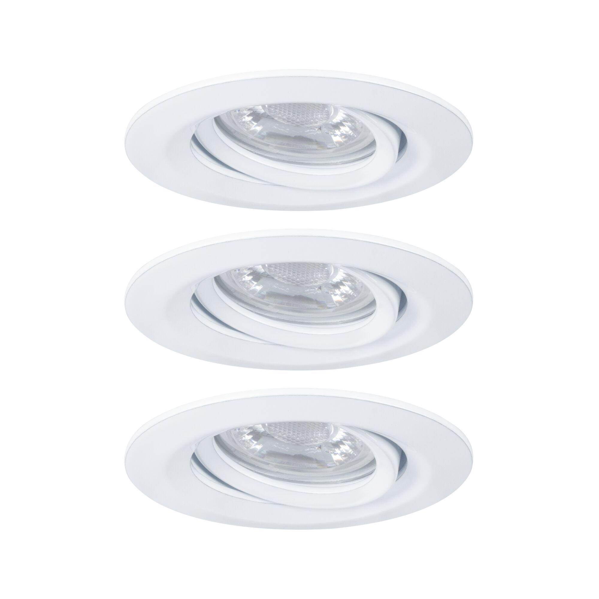 White metal recessed spotlight with adjustable reflector for flexible LED lighting solutions