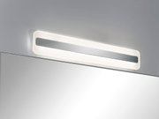 Moderne LED-Wandleuchte aus gebürstetem Aluminium in Silber über einem Spiegel für Badbeleuchtung