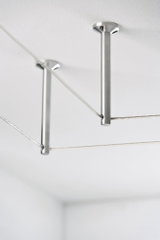 Support de plafond en acier inoxydable brossé avec câbles en acier pour systèmes d'éclairage modernes