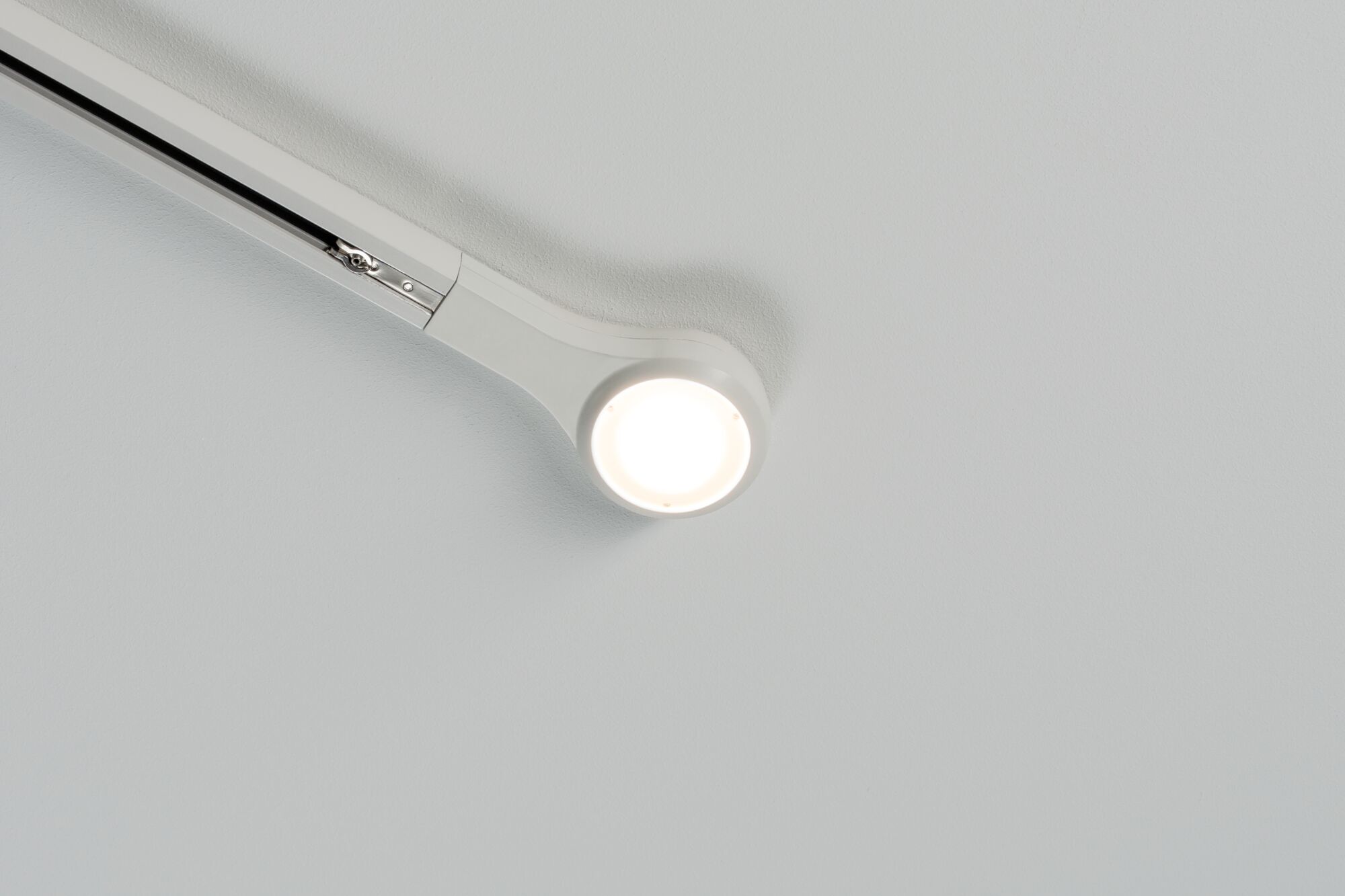 Witte LED-plafondspot van kunststof met ronde lichtkop voor moderne binnenverlichting