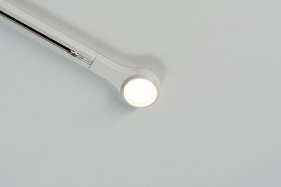 Spot LED de plafond blanc en plastique avec tête ronde pour éclairage intérieur moderne