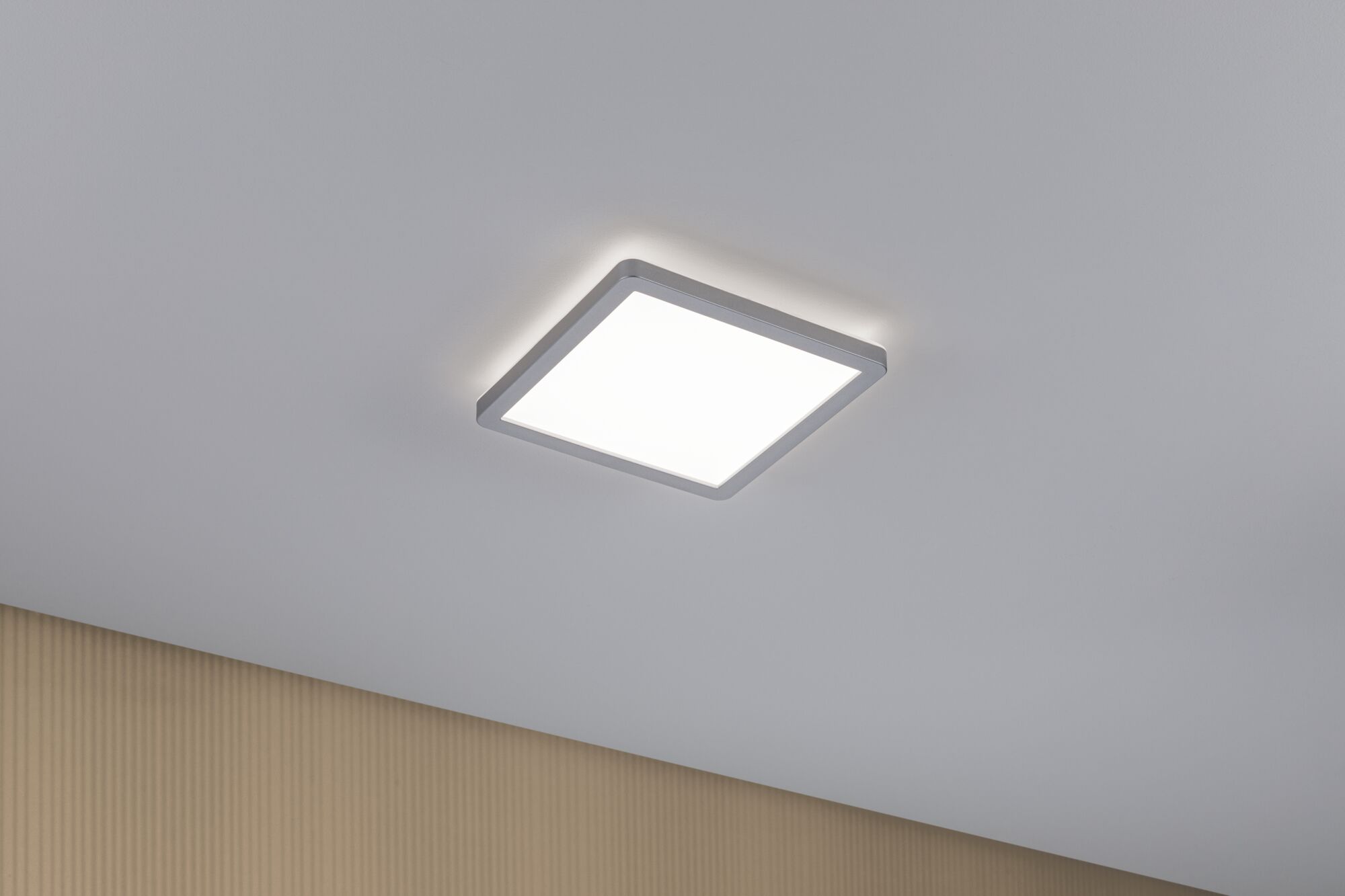 Quadratische LED-Deckenleuchte aus Aluminium in Weiß mit indirekter Beleuchtung für Wohnräume