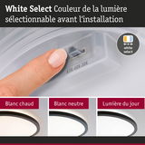 Doigt réglant la couleur de lumière sur plafonnier LED avec fonction White Select en blanc chaud, neutre et lumière du jour