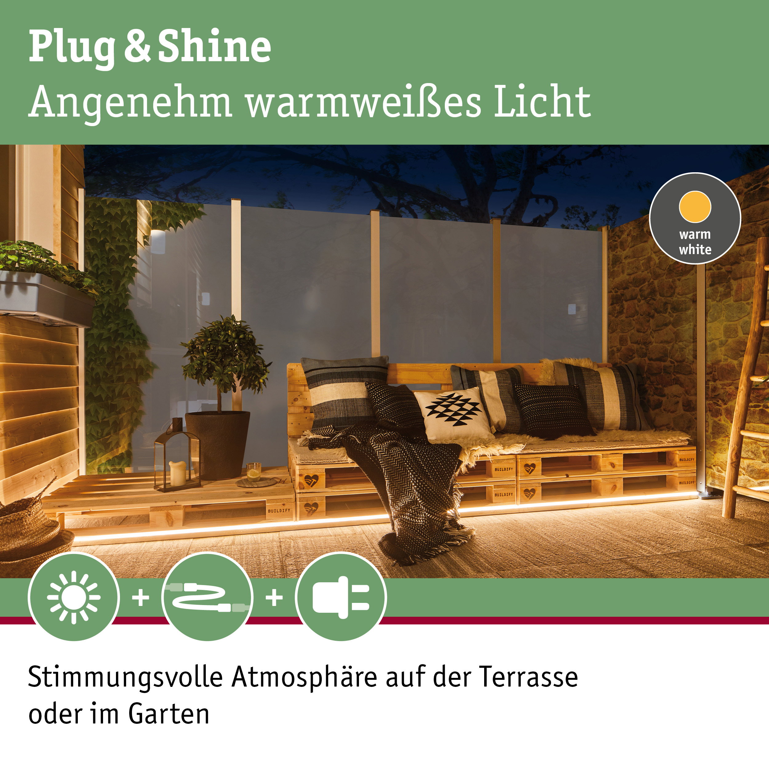 Gemütliche Terrasse mit warmweißem LED-Licht und Holzmöbeln für stimmungsvolle Gartenbeleuchtung