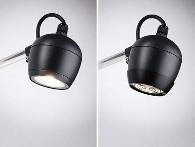 Zwarte LED-spotlights met metalen behuizing en flexibele arm, ideaal voor moderne binnenverlichting.