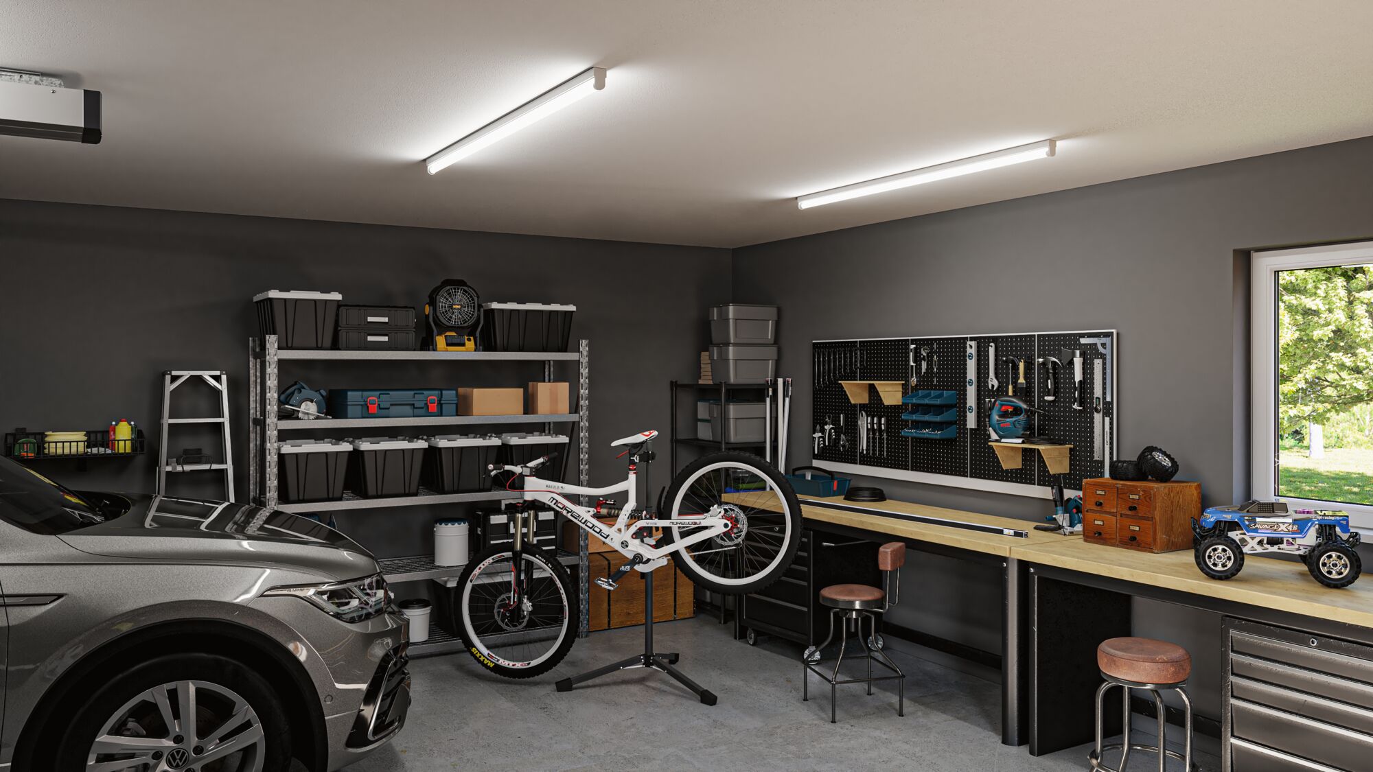 Helle Werkstatt mit LED-Deckenleuchten, Werkbank, Werkzeugwand und Fahrrad in moderner Garage.