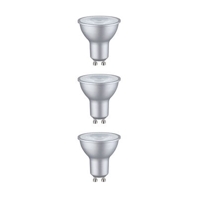 Drei silberne GU10 LED-Strahler mit mattierter Oberfläche für energiesparende Beleuchtung