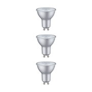 Tre sølvfarvede GU10 LED-spotlys med mat finish til energieffektiv belysning