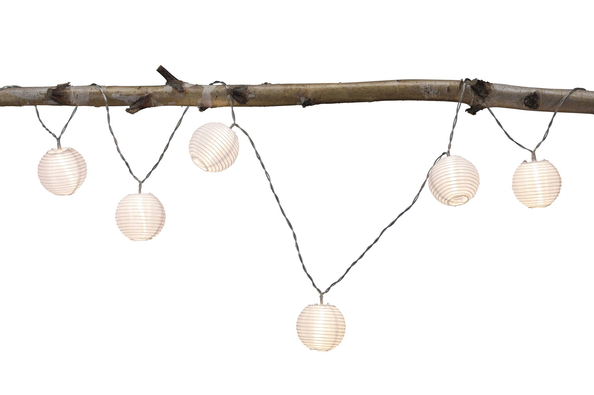 Lichterkette mit weißen Papierlampions an braunem Holzast, dekorative LED-Beleuchtung für Innen und Außen