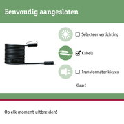 Zwart verlengkabel met stekkers voor flexibele aansluitingen van verlichtingssystemen