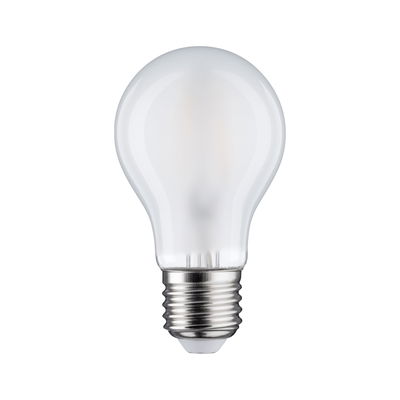 Klassieke matte gloeilamp van wit glas met E27-fitting voor energiezuinige verlichting