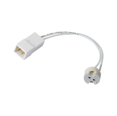 Witte kabel met kunststof connector en fitting voor LED-verlichting, elektrische verbindingskabel