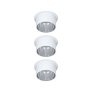 Weißer Einbaustrahler aus Metall mit silbernem Reflektor für moderne LED-Beleuchtung