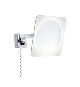 Moderne wandspiegel met LED-verlichting en chromen arm, vierkant frame met ronde spiegel.