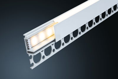 Aluminium LED-profil med hvid diffuser og perforeret plade til indirekte belysning og LED-strips.