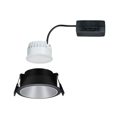 Schwarzer Einbaustrahler mit silbernem Reflektor und weißem LED-Modul, energiesparende LED-Beleuchtung