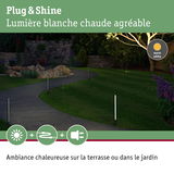 Lampes de jardin LED noires avec lumière blanche chaude le long d'un chemin pour terrasse et jardin