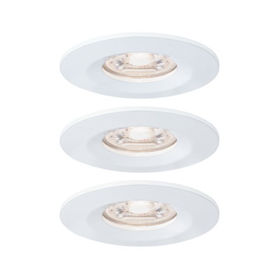 Trois spots encastrés blancs en métal avec lumière blanc chaud pour éclairage intérieur moderne