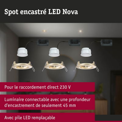 Trois spots encastrés LED Nova blancs avec cadre doré, profondeur 45 mm, raccordement direct 230 V