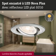 Spot encastré LED Nova Plus en métal brossé avec lumière blanc chaud pour éclairage intérieur
