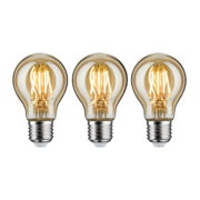 Drie LED-lampen met warm wit licht en transparant amberkleurig glas voor energiezuinige verlichting